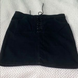 Forever 21 Black skirt